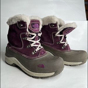 The North Face McMurdo Winter Boots in gray and purple Size 6
